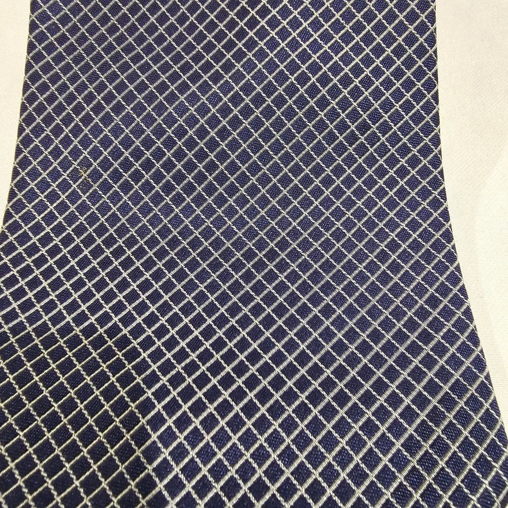 Tommy Hilfiger Necktie, 100% Silk - Picture 3 of 4